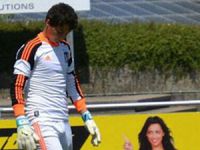 Beşiktaş'ın kalecisi ölümle pençeleşiyor!