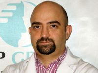 Kadınlar hormonlar yüzünden bağımlılığa daha yatkın