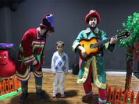 Hacivat ile Karagöz Esenler’de