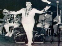 Zeki Müren Şişli’ de şarkılarıyla anılıyor