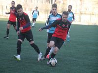 Sultanbeyli Uzunderespor ikinci yarıda coştu