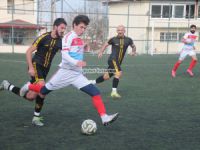 Lideri deviren Sultanbeyli Uzunderespor kümede kaldı