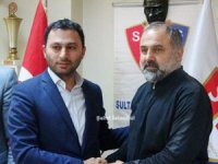 Sultangazispor’da teknik kadro görevi bıraktı