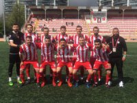 Yakacıkspor zirveyi sevdi