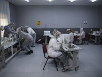 Lisede günde 100 bin cerrahi maske üretiliyor!
