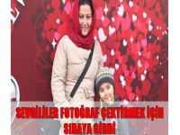 Sevgililer, fotoğraf çektirmek için sıraya girdi