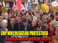CHP'liler Taksim'de para dağıttı