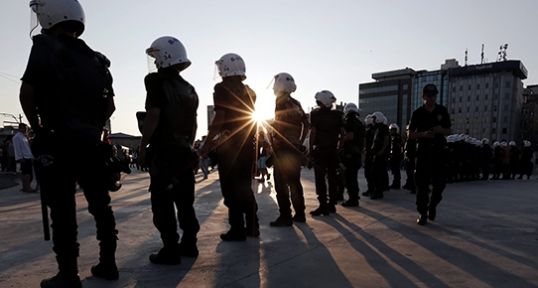 Polisin kumanyası kesildi