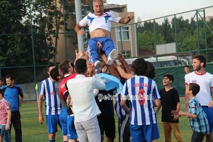 Beştelsiz şampiyonluğunu ilan etti