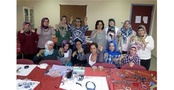 Bağcılarlı anneler meslek ediniyorlar