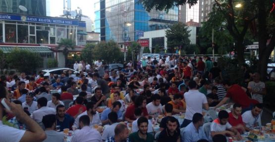 ultrAslan iftar yemeği verdi