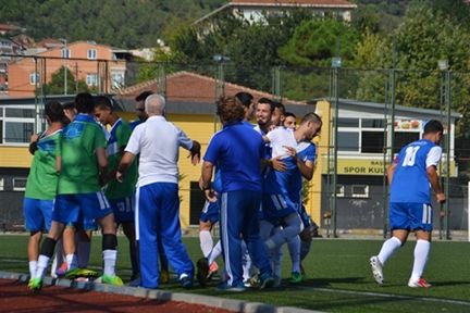 İçerenköy İstanbulspor’u rahat geçti