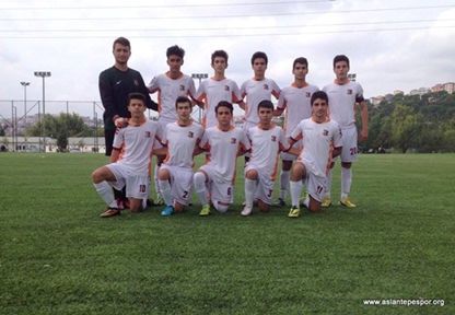 Aslantepespor galibiyetle başladı