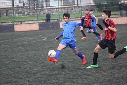 Final niteliğindeki maçın galibi B.Eğitimspor