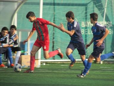 Bayrampaşaspor U15 Sarıyer'e takıldı