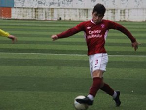 Bağlarbaşıspor'lı Cenkay Beylerbeyi ile anlaştı