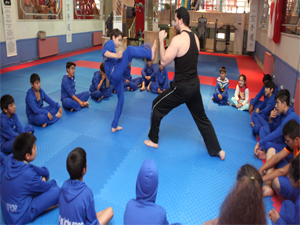 Şişli’de Kuştepeli çocuklar Karate ile hayata tutunuyor