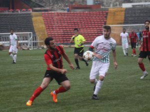 İstanbul Kastamonuspor 3 puanı 3 golle aldı