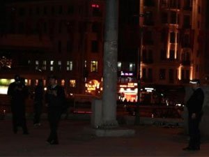 Taksim Gezi Parkı'nda gece kanlı bitti