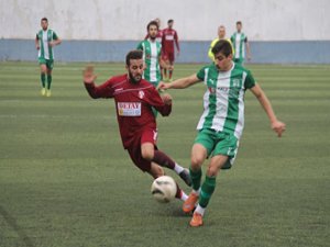 Bağlarbaşıspor zirve takibini sürdürüyor