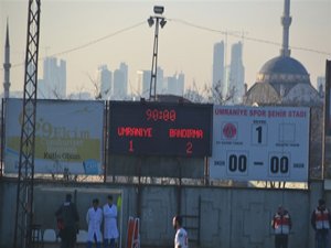 Ümraniyespor liderliği kaptırdı