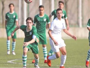 Dünya Devleri, Bursaspor'un 16 Yaşındaki Yıldızının peşinde