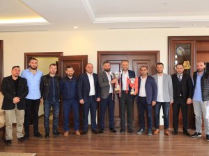 1877 Alemdağspor’dan Başkan Poyraz’a ziyaret