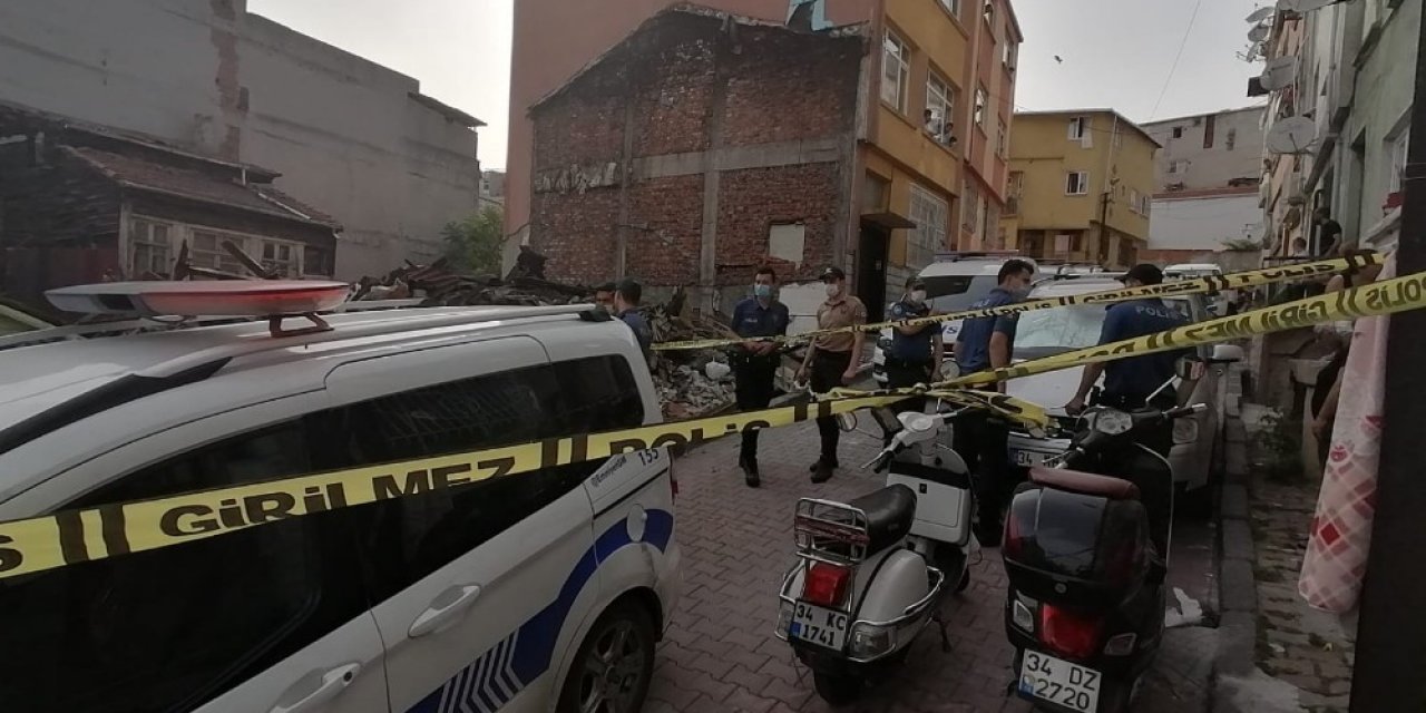 Hurdacılar yanan evde kafa tası buldular!