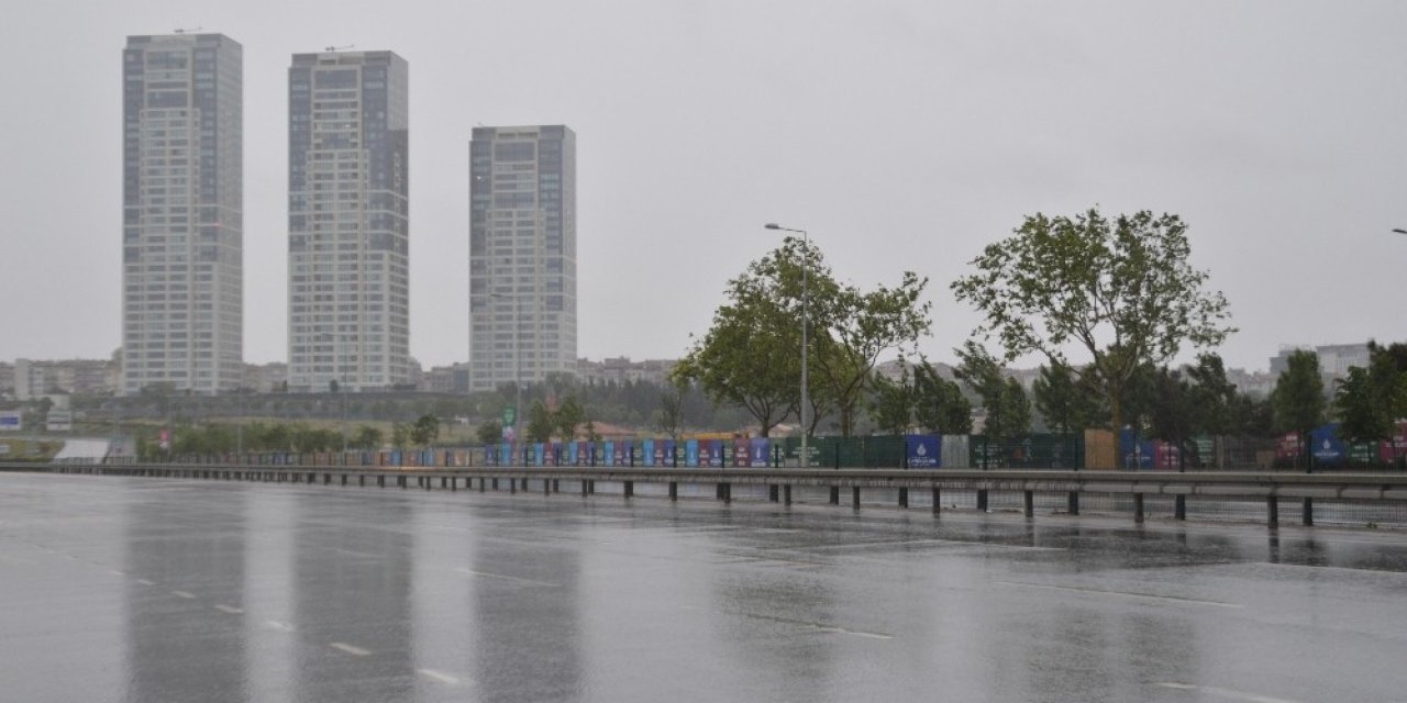 İstanbul güne yağmurla uyandı!