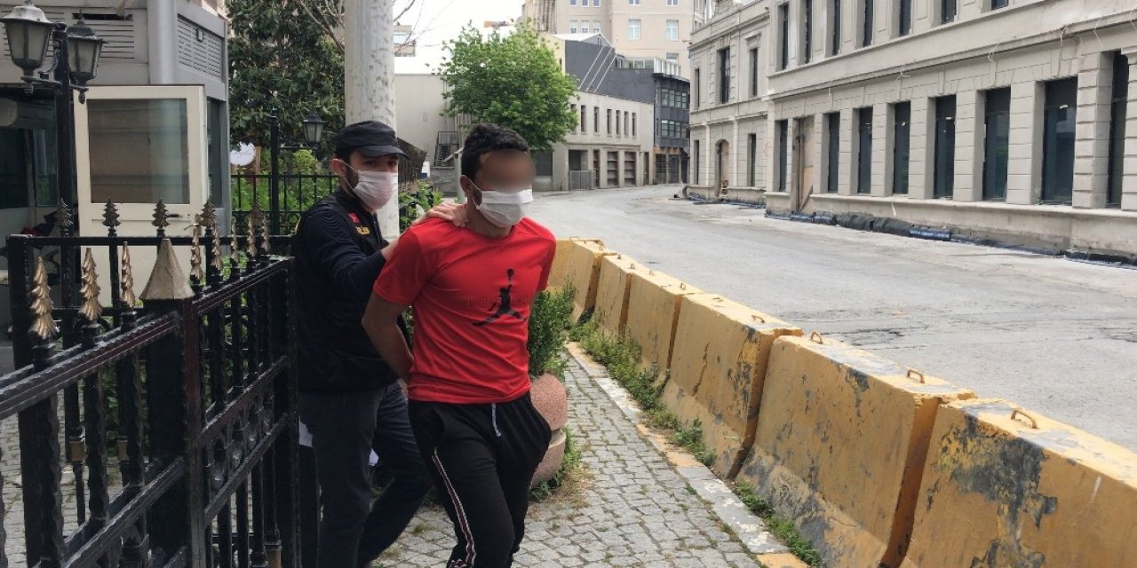 Beyoğlu’nda yaşlı adamı gasp edenler adliyeye sevk edildi