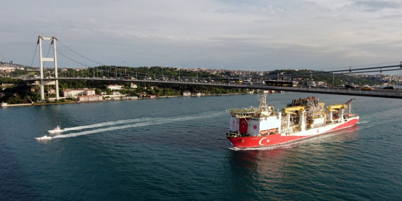 İstanbul'un Fetih yıl dönümünde, Fatih sondaj İstanbul Boğazı'nda