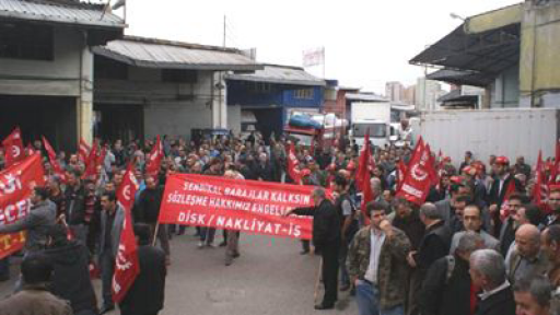 Nakliyatçılar iş bıraktı