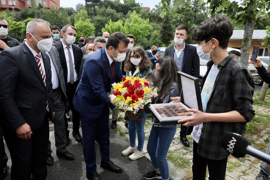 Ekrem İmamoğlu’ndan ‘cemevi’ müjdesi!