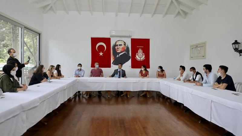 Ekrem İmamoğlu’ndan öğrencilere burs müjdesi!