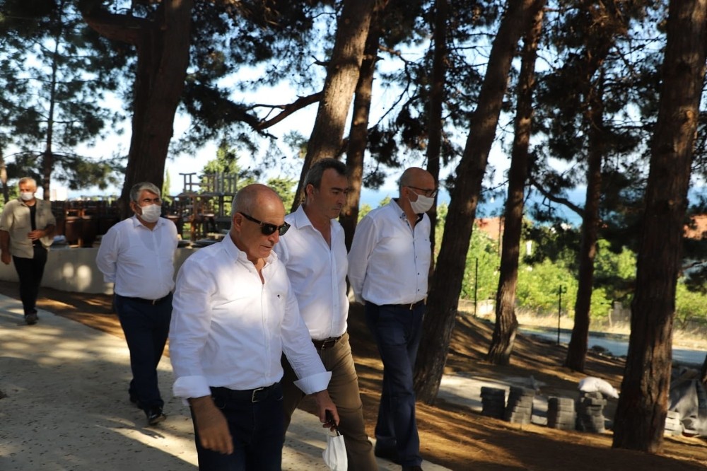 Büyükçekmece’de yağmur suyu hatlarına yenileri ekleniyor