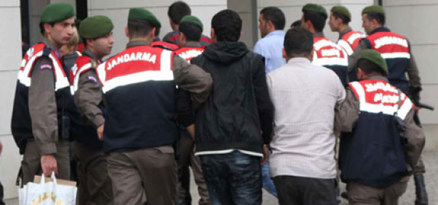 Diyarbakır'dan uyuşturucu getiren çete çökertildi