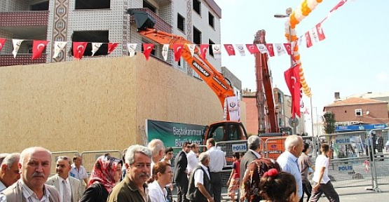 Esenler'de umutlu bekleyiş sürüyor