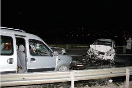 Esenler'de kafa kafaya çarpışma
