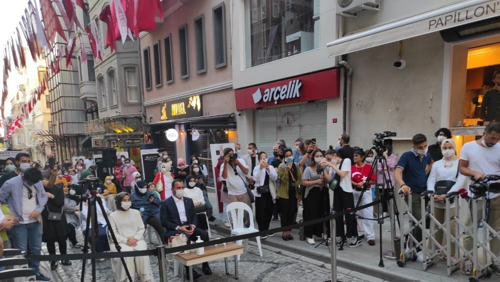 30 Ağustos Zafer Bayramı’nda Beyoğlu sokaklarında piyano sesi yükseldi