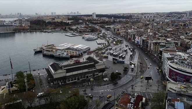 Kadıköy'de açık alanlarda toplantı ve gösteri yürüyüşü yasaklandı