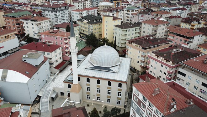 İstanbul'un 3 ilçesinde cami hoparlörlerinden müzik yayını