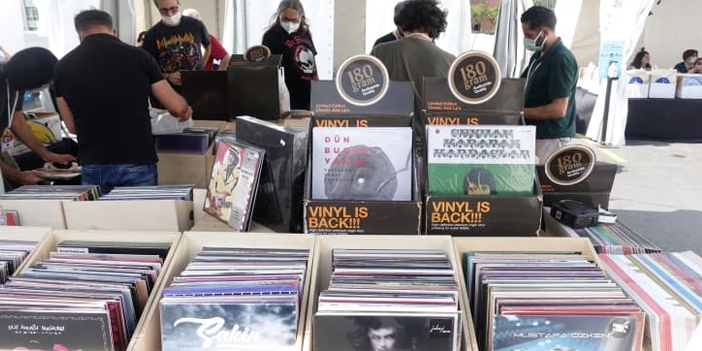 Şişli’de Plak Festivali yapıldı