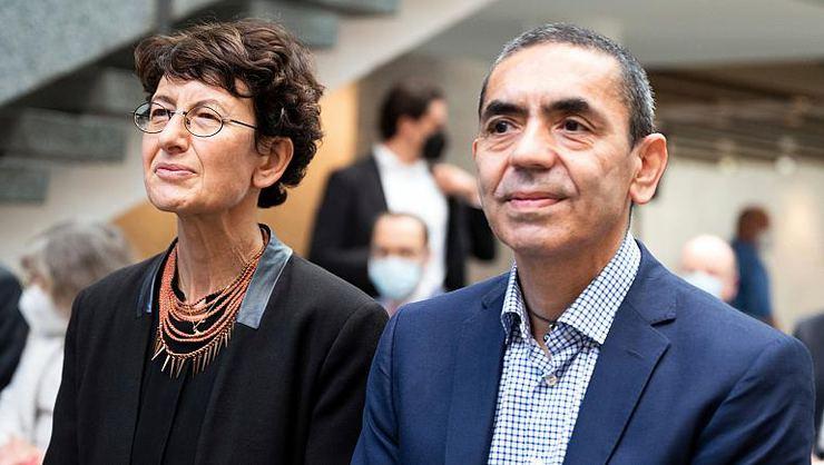 Özlem Türeci ve Uğur Şahin'e Nobel'in yolu açıldı