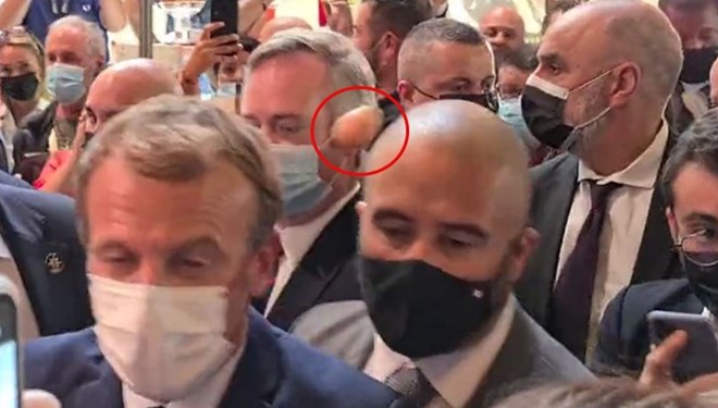 Fransa Cumhurbaşkanı Macron'a yumurtalı saldırı