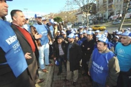 Kovulan şişecam işçilerinden eylem