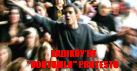 Kadıköy'de ''hortumlu'' protesto