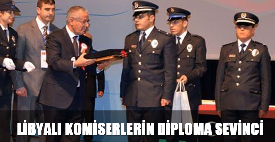 Libyalı komiserlerin diploma sevinci