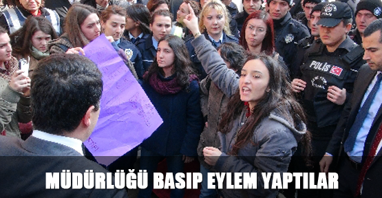 Müdürlüğü basıp eylem yaptılar