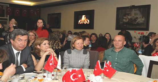 Başkan Öz, Emekçi Kadınlar Günü'nde Balkan Derneği Kadınlarıyla Buluştu