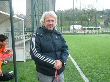 İkinci Nesil' Gençlerini Yetiştirmek İçin Mücadele İçindeyiz.